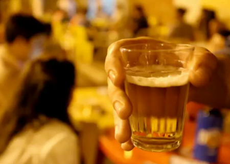 Polícia acaba com farra de quase 50 pessoas em Santa Cruz da Baixa Verde