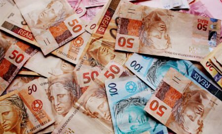 Banco Central escolhe cinza como a cor da nota de R$ 200