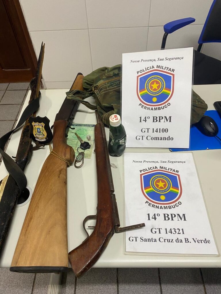 Dois homens são presos com armas em Santa Cruz da Baixa Verde