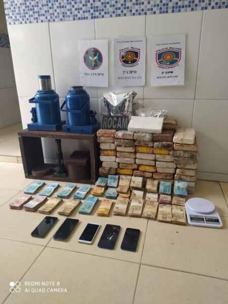 PE: PM prende homens com mais de 140 mil reais e 53,5Kg de Cocaína