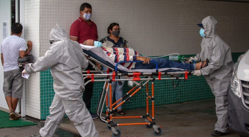 Pacientes morrem asfixiados com falta de oxigênio em Manaus