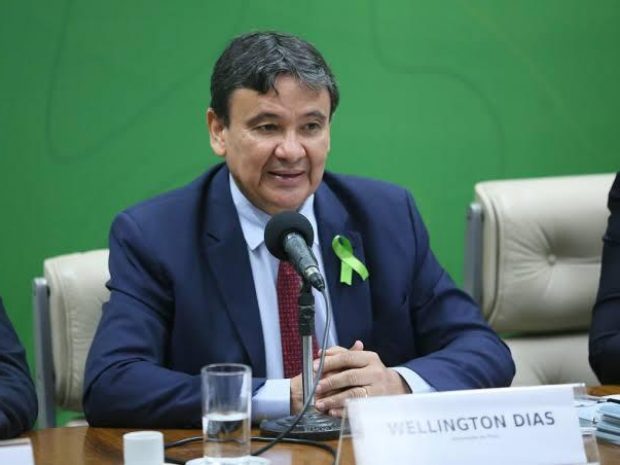 Governador do Piauí afirma que país está em pior momento da Covid-19