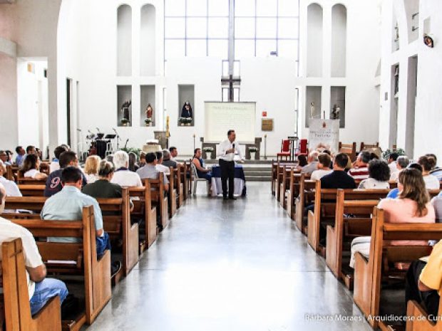 PE: Igrejas e templos devem ser fechados aos sábados e domingos