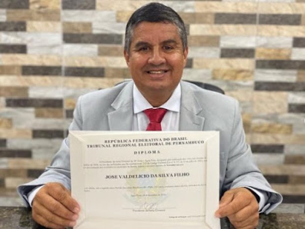 Vereador de Xexéu morre após complicações da Covid-19