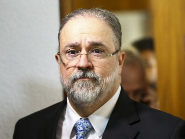 PGR quer explicação dos governadores sobre baixa vacinação