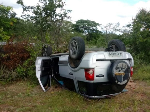 Acidente deixa duas pessoas feridas na PE-390, em Serra Talhada