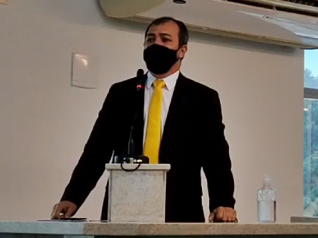 ST: Vereador Vandinho critica falta de medicamentos nas farmácias do Estado