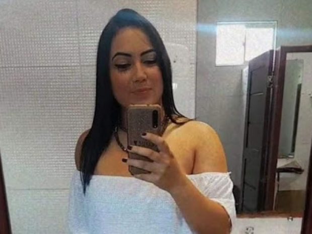 Mulher é morta a facadas dentro de casa em Pernambuco