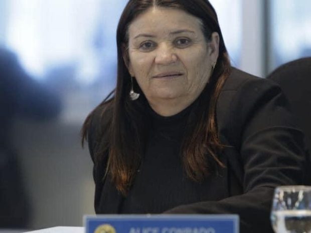 Alice Conrado se destaca em pesquisa em Serra Talhada