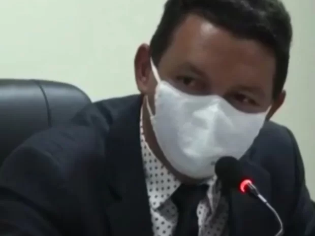 Vereador pede afastamento de Câmara de Santa Cruz da Baixa Verde