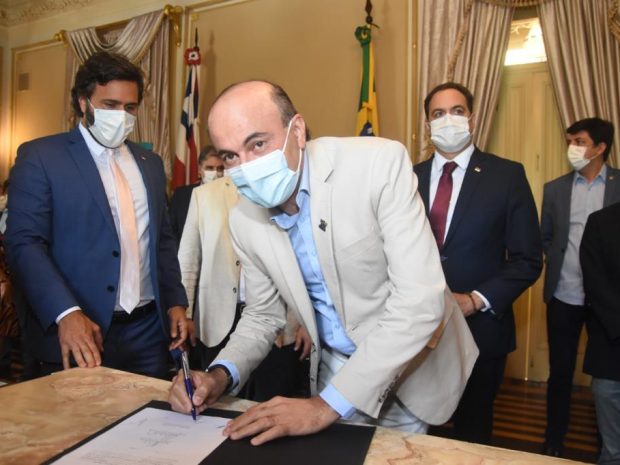 Irlando Parabólicas participa de evento na sede do Governo do Estado