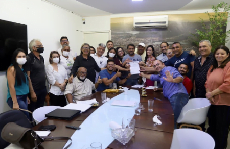 Márcia Conrado concede piso salarial aos professores em Serra Talhada