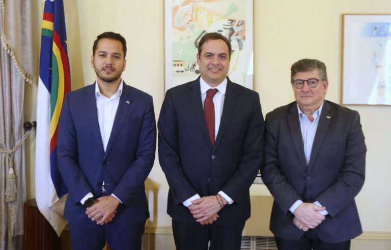 Novos secretários estaduais: Cláudio Asfora e Humberto Arraes