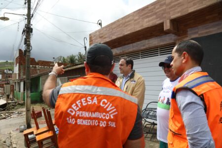 Vinte e quatro municípios do interior tiveram alagamentos e danos materiais com as precipitações do fim de semana.