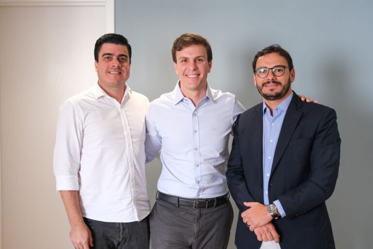 Reunião entre Miguel Coelho e nova direção do PSC