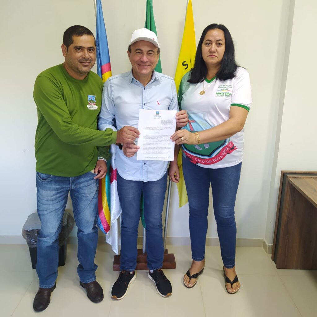 Prefeitura de Santa Cruz da Baixa Verde concede reajuste salarial.