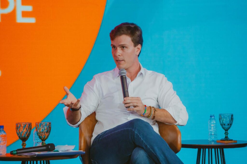 Miguel lamenta alta da taxa de crimes em PE