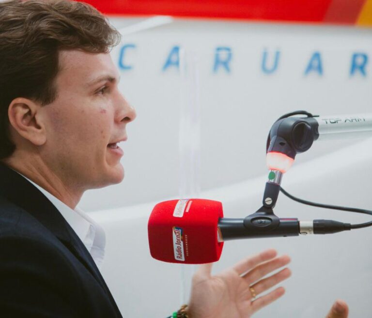 Miguel participa de sabatina na Rádio Jornal Caruaru