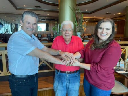 Totonho Valadares e Marília Arraes