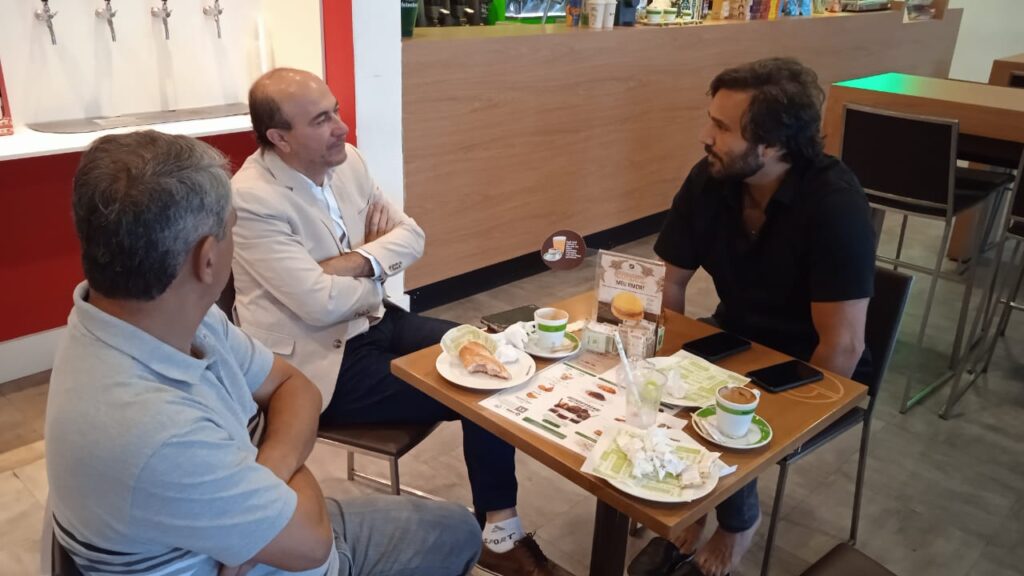 Irlando cumpre agenda em Recife e Brasília