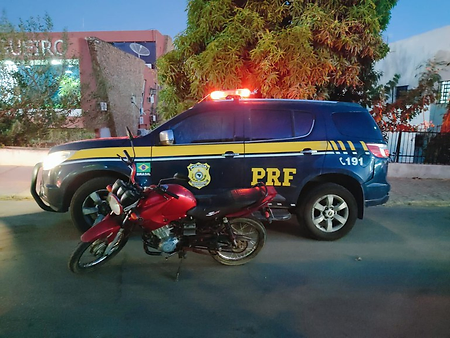 PRF apreende motocicleta adulterada em Salgueiro