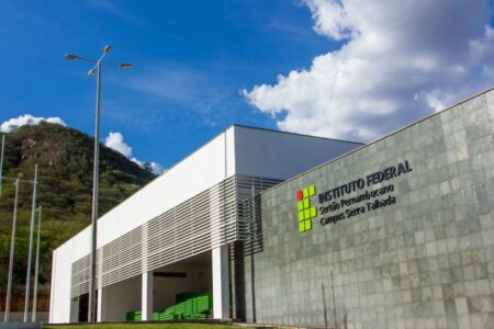 ST: IFSertãoPE divulga 31 vagas para Licenciatura em Física