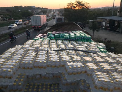 Carga sem nota é retida pela PRF em Caruaru