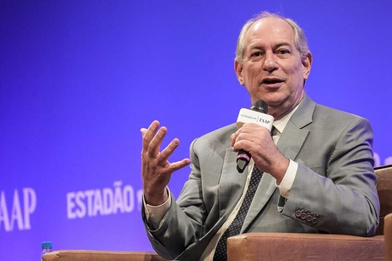 PDT declara apoio a Lula no 2º turno e Ciro endossa decisão PDT declara apoio a Lula no segundo turno