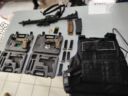 Armas apreendidas na ação da Polícia Federal