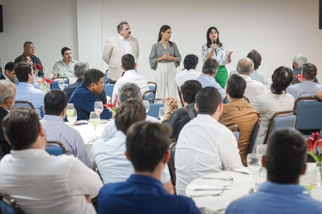 Raquel se encontra com deputados estaduais