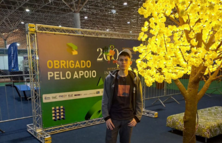 Estudante de PE descobre possível asteroide e ganha medalha