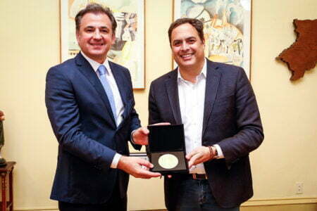 Governo sanciona leis que favorecem advocacia pernambucana