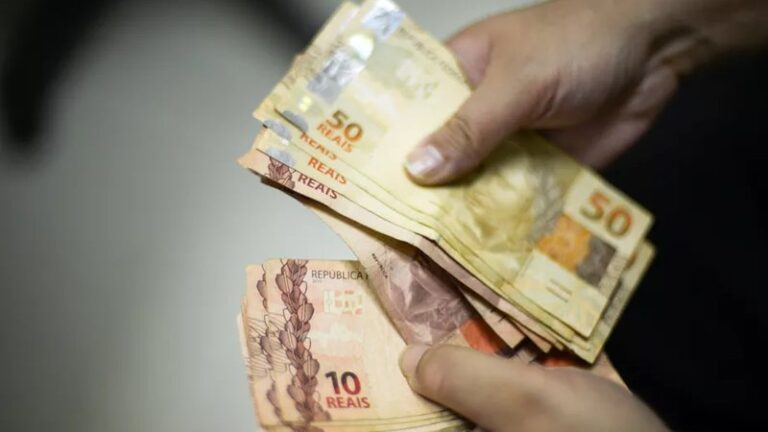 Senado Federal aprova PEC do Bolsa Família em plenário Senado aprova PEC de transição em plenário