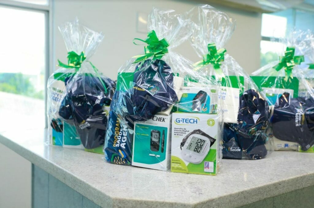 Entrega de kits aos agentes da saúde de ST