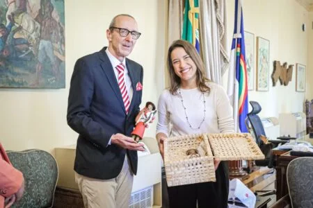 Governadora Raquel Lyra se reúne com embaixador da Áustria Raquel recebe visita do embaixador da Áustri