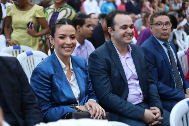 Márcia prestigia posse de Raquel Lyra