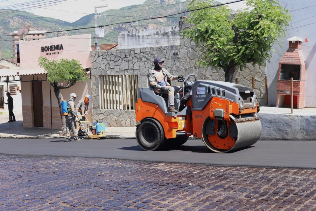 Pavimentação de ruas no Centro de ST