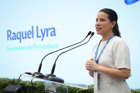 Raquel participa de inauguração de fábrica na RMR