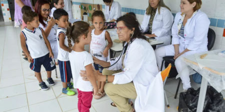 Em PE, 185 municípios aderiram ao Programa Saúde na Escola Programa Saúde na Escola em Pernambuco
