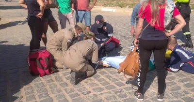 Mulher fica ferida após acidente entre moto e carro, em ST