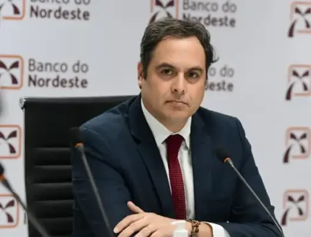 Paulo Câmara lidera evento do BNB em Serra Talhada