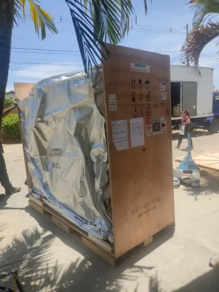Afogados: Tomógrafo adquirido pelo HREC chega na unidade